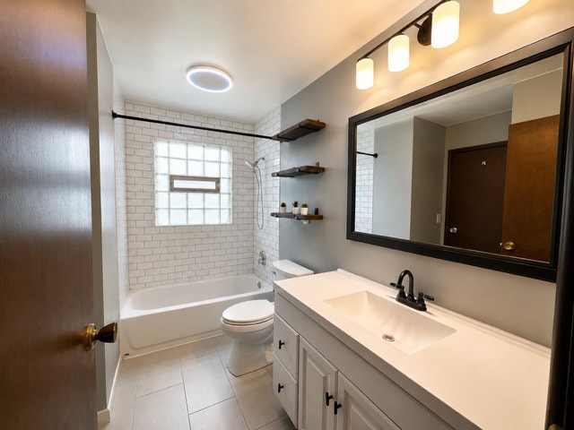 Building Photo - 425 Ardglass Ct