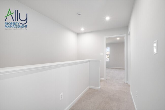 Building Photo - 44 Sophie Kathryn Dr