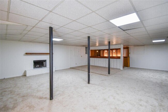 Building Photo - 17040 Birmingham Rd