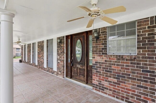 Building Photo - 5710 Glasgow Ln