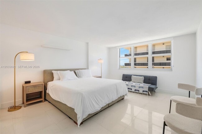 Building Photo - 9511 Collins Ave