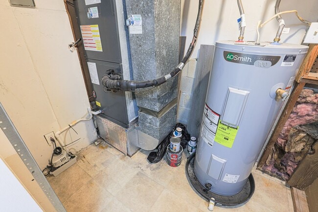 Building Photo - 629 Harbour Oak Dr