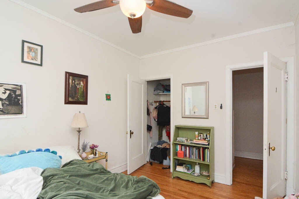 Building Photo - 1400 W Rosemont Ave