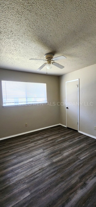 Building Photo - 1208 Circle Tree Loop