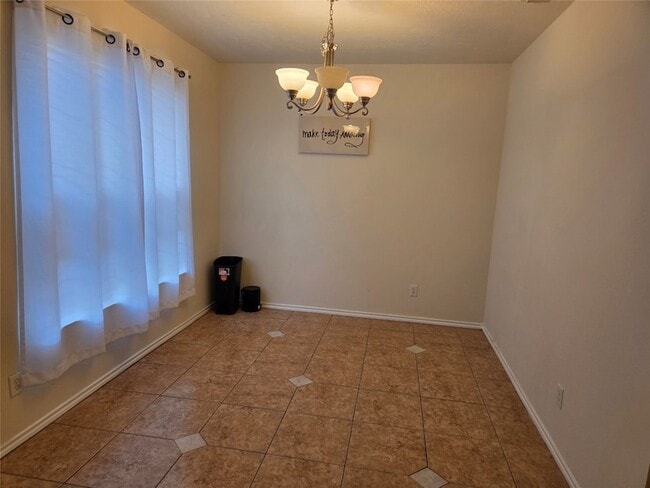 Building Photo - 6818 Stoneyvale Dr