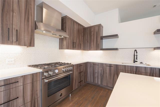 Building Photo - 1901 N Carroll Ave