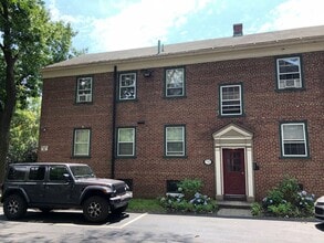 Building Photo - 732 North Terrace