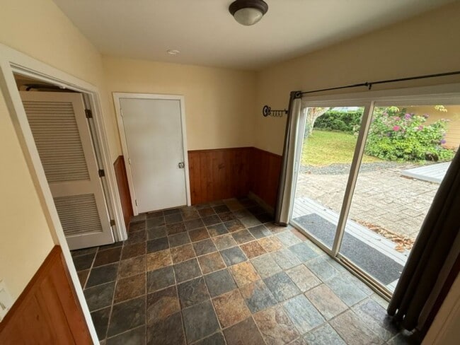 Building Photo - 91251 Cape Arago Hwy