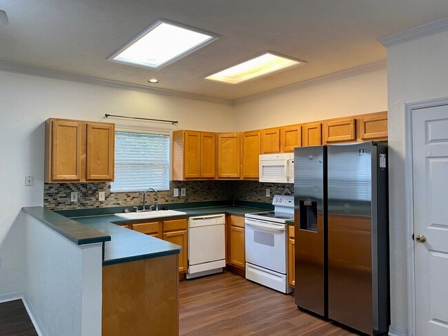 Building Photo - 4701 NW 78th Rd