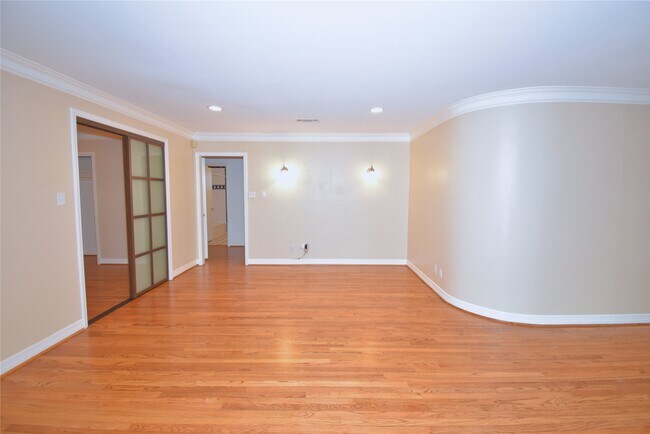 Building Photo - 3125 Prescott St