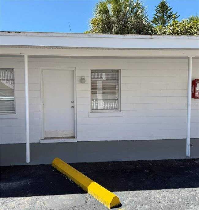 Building Photo - 551 73rd Ave