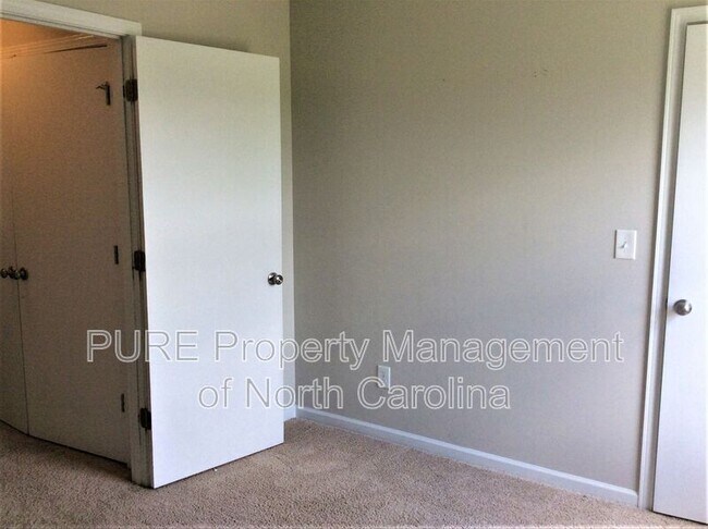 Building Photo - 3958 Damask Drive