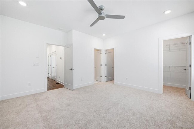 Building Photo - 1540 Millwood Pl