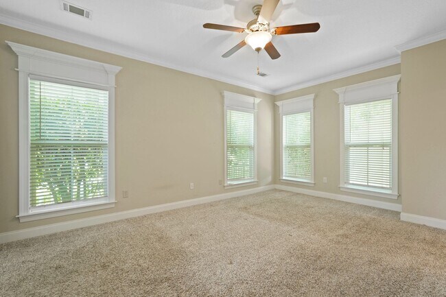 Building Photo - 3 Bedroom Dunham Marsh Beauty with Outdoor Fireplace and Resort-Style Community Amenities