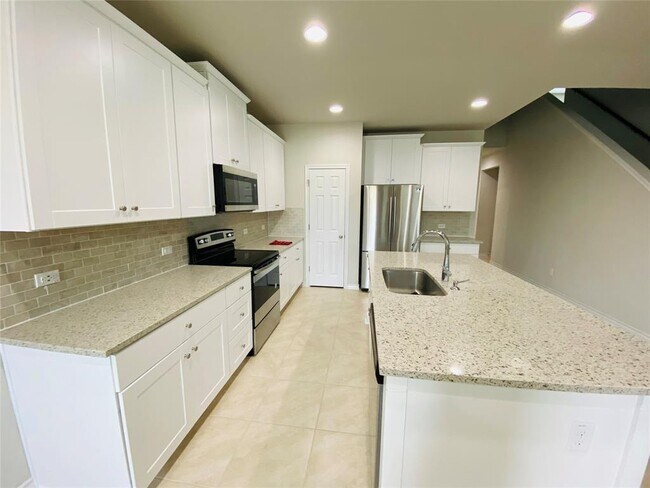 Building Photo - 708 Aliso Trail