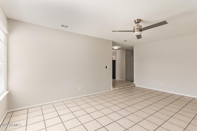 Building Photo - 1754 E Alta Vista Rd