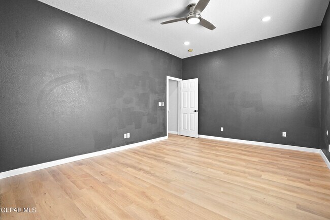 Building Photo - 12323 Sombra Grande Dr