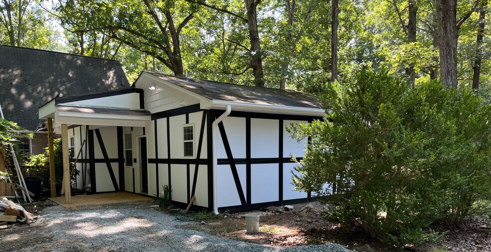 Primary Photo - 115 Wild Primrose Ln