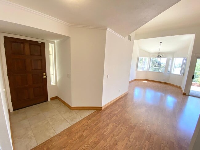 Building Photo - 3126 E Fox Run Way