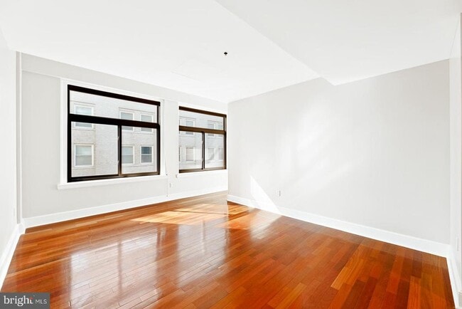 Building Photo - 1500 Chestnut St