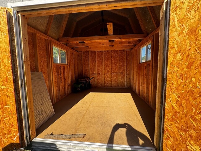 Building Photo - 9914 El Chaco Dr
