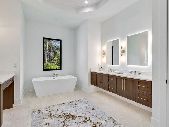 Building Photo - Brand-new contemporary estate on 2.27 private acres