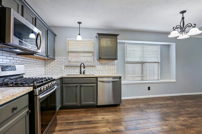 Building Photo - 21803 Whispering Forest Dr