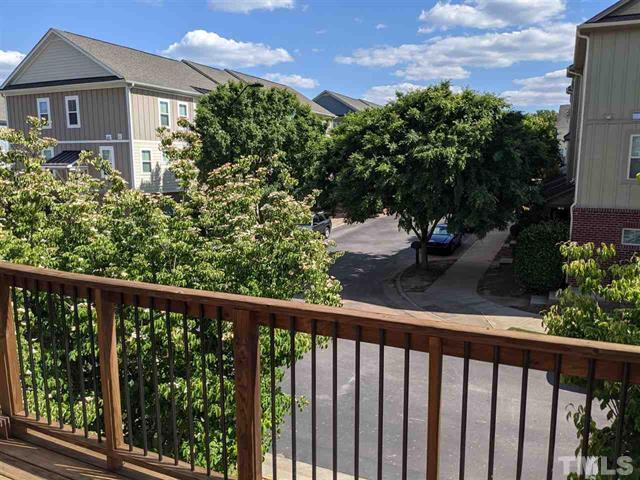 Building Photo - Luxury Townhome for rent Inside Wade!