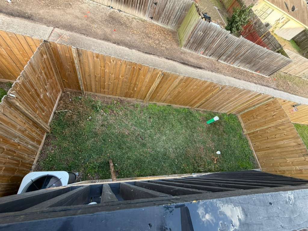 Building Photo - 5616 Hollow Pines Dr