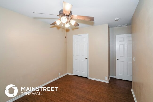 Building Photo - 10708 Astor Dr