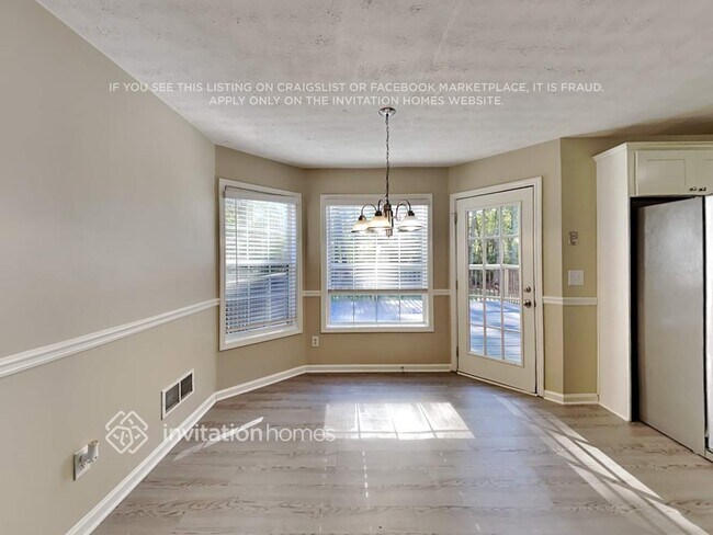 Building Photo - 65 Windsong Dr