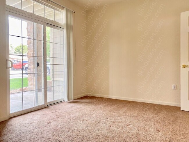 Building Photo - 2-Bed/2-Bath Condo/Pet Friendly/Voucher Accepted/Available Soon!
