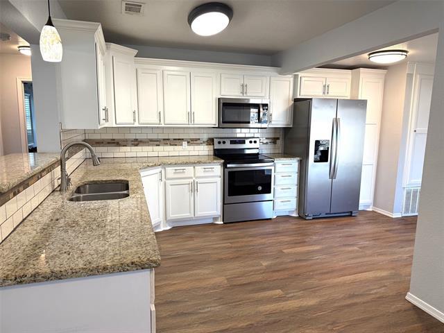 Building Photo - 1826 N Woods St