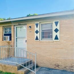 Building Photo - 511 Earl St