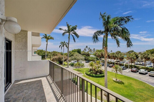 Building Photo - 1201 S Ocean Dr