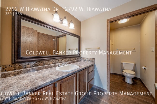 Building Photo - 2792 W Hiawatha Dr