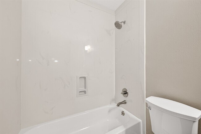 Building Photo - 1010 Valley Ranch Dr