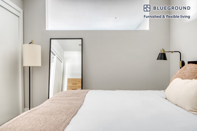 Building Photo - 2298 W 28th Ave