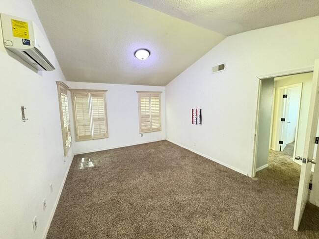 Building Photo - Home for rent in Socorro