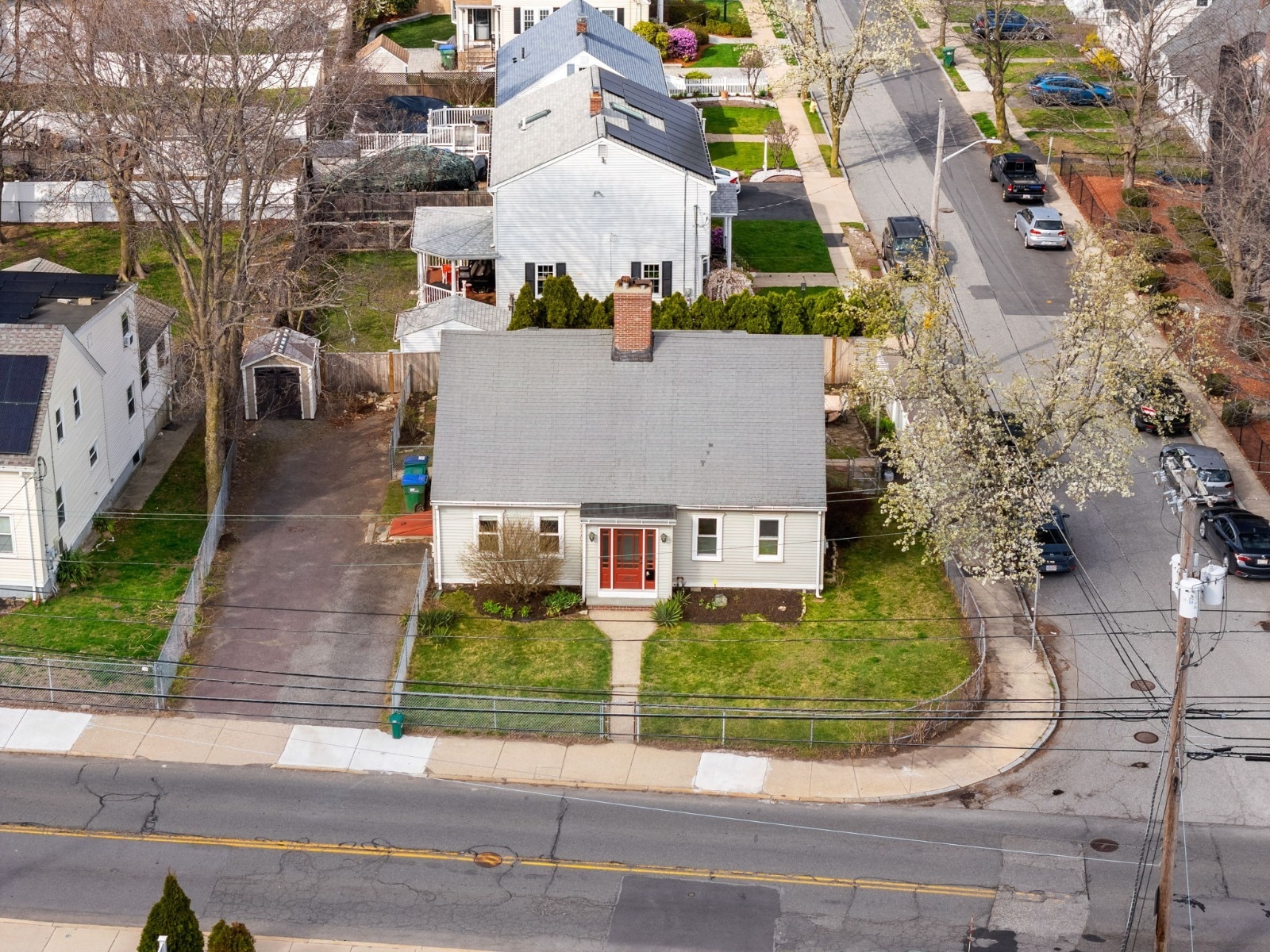 Building Photo - 306 Riverside Ave