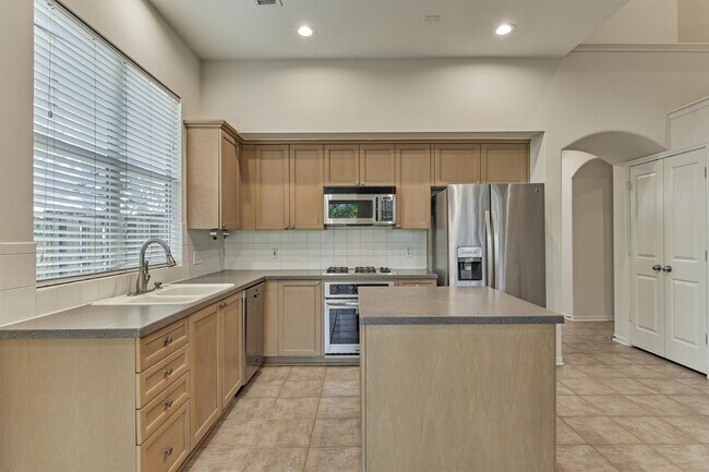 Building Photo - 89 N Apple Springs Cir