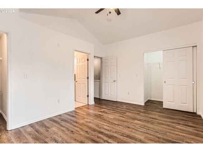 Building Photo - Charming Two-Story Home with Open Layout, ...