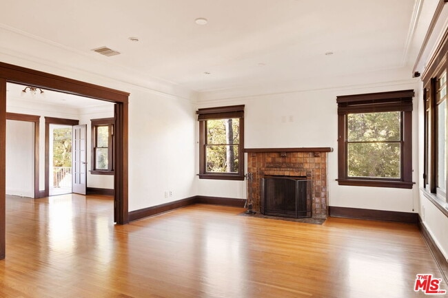 Building Photo - 5850 Foothill Dr