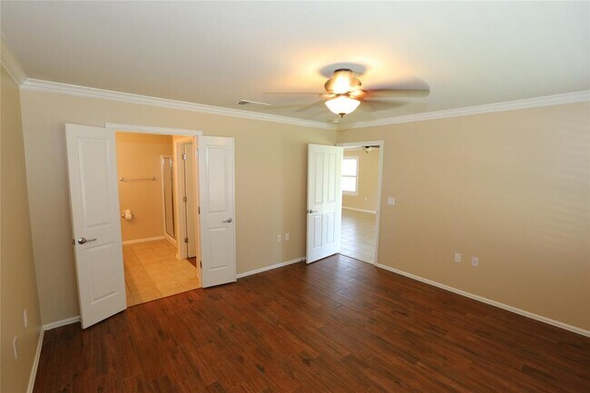 Building Photo - 113 Monument Hill Trail