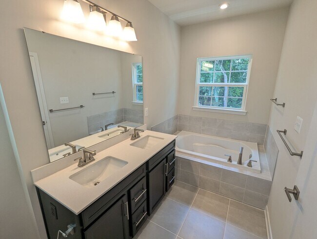 Building Photo - Gorgeous New Construction (never lived in)...