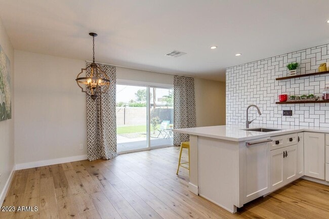 Building Photo - 8420 E Citrus Way