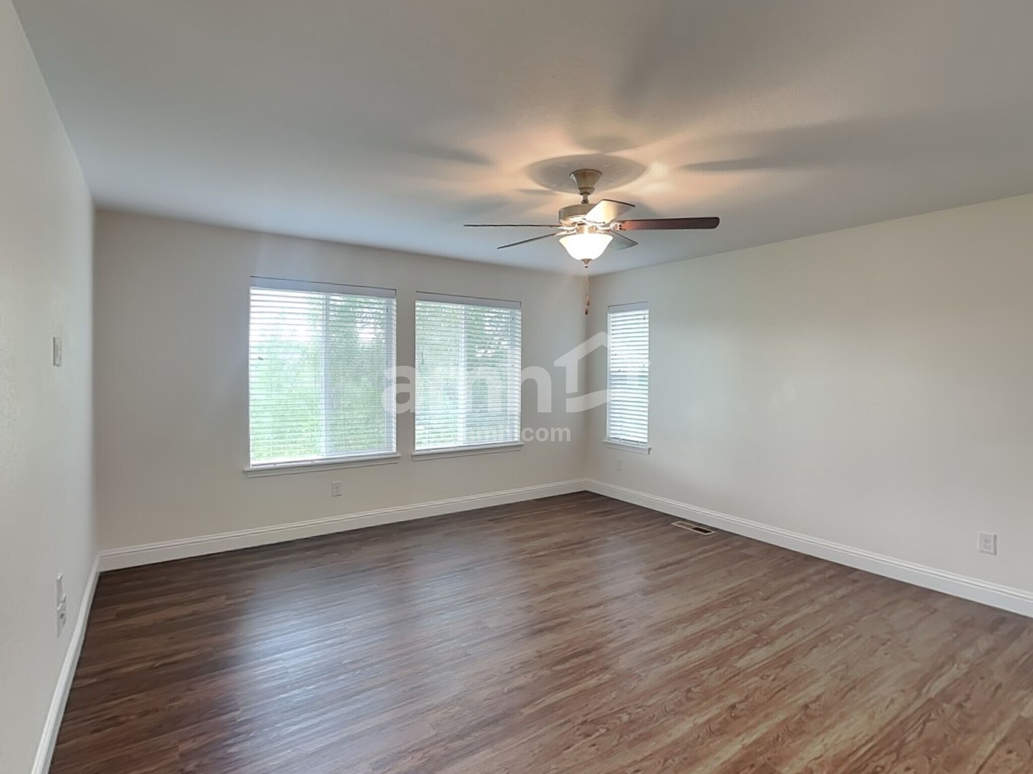 Building Photo - 12939 Ventana St