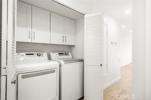 Building Photo - 352 Y Pl