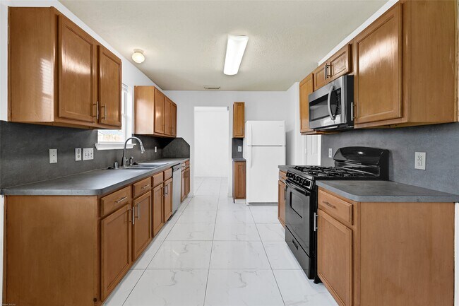 Building Photo - 10407 Hamlet Vale Ct