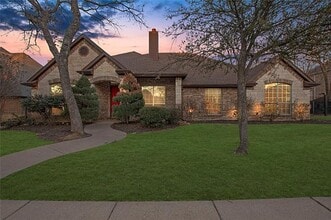 Building Photo - 12416 Water Oak Dr